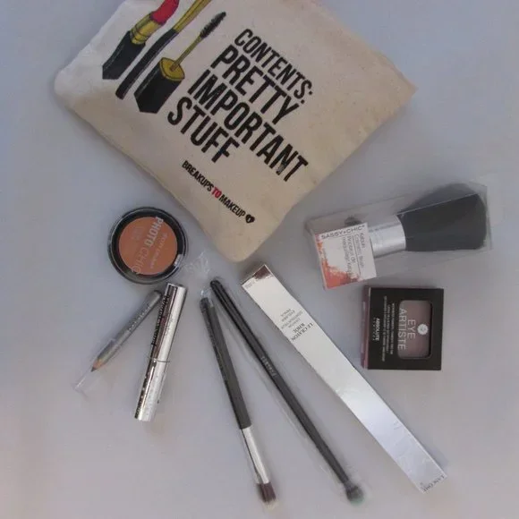 COPY - Makeup Bags - Picture 6 of 10